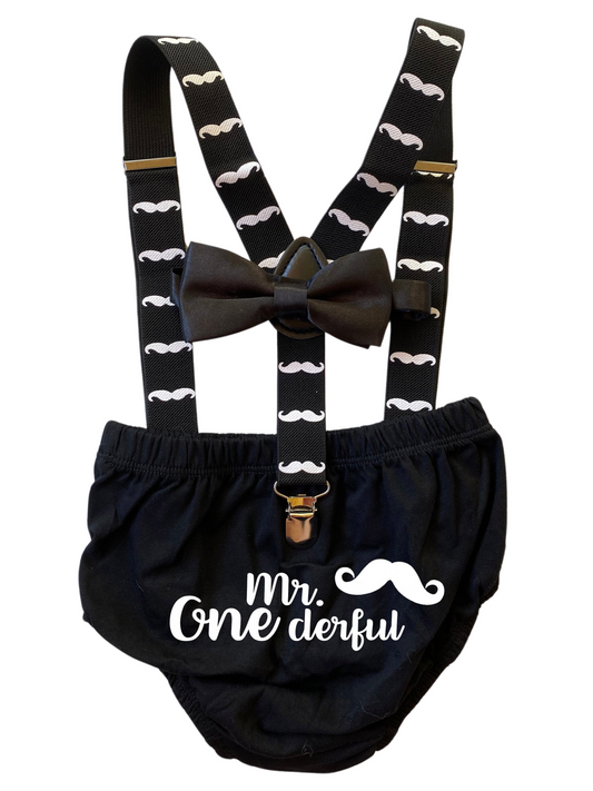 Mr. ONEderful Mustache Cake Smash Set - beecutebaby