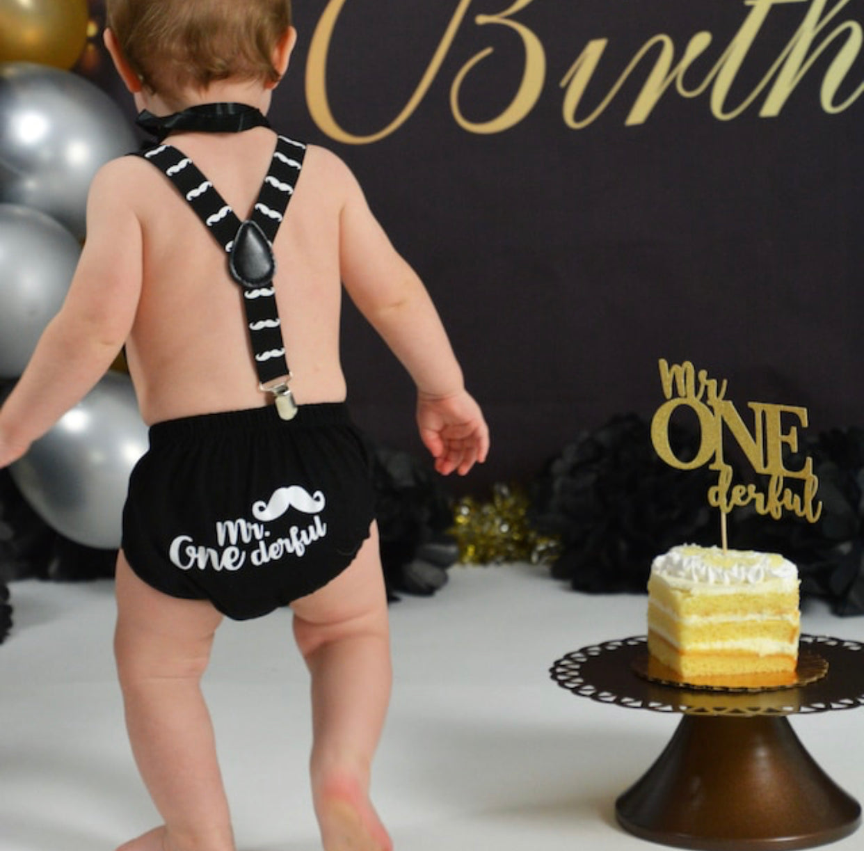 Mr. ONEderful Mustache Cake Smash Set - beecutebaby